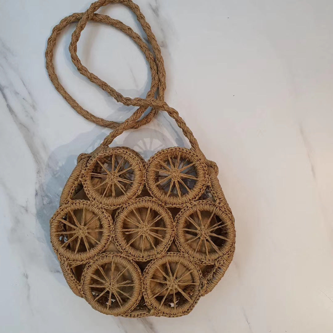 Ring handmade straw bag