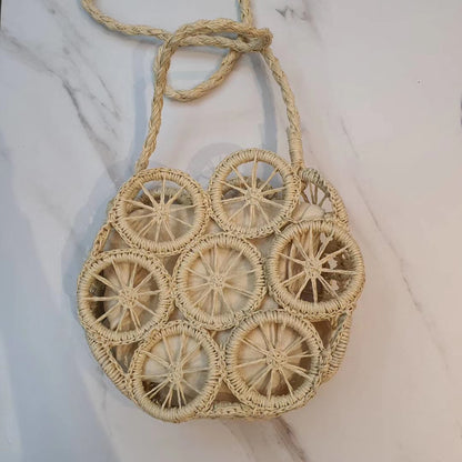 Ring handmade straw bag